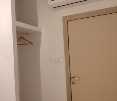 Buraydah House | Five Hours للرجال فقط