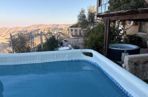 Arad Apartment | Gal 27 Desert Retreat