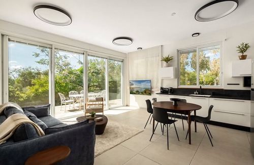 Shavei Zion Apartment | Garden& Rooftop Beachfront Luxury in Shavei Tzion