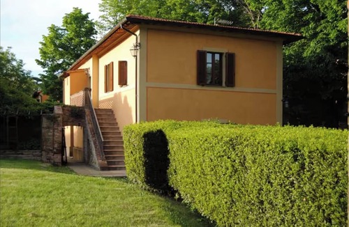 Bagnaia Cottage | Geraneo 2 - Small and quaint apartment on the second floor