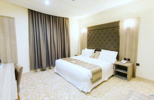 Buraydah Hotel | Golden dallah