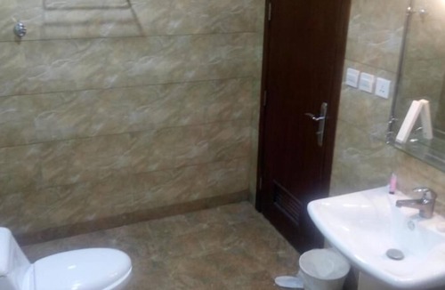 Al Hamra Hotel | Golden Garden Al Corniche Hotel