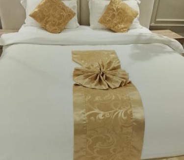 Muhayil Apartment | Golden New Muhayil-نيلولوفر فور