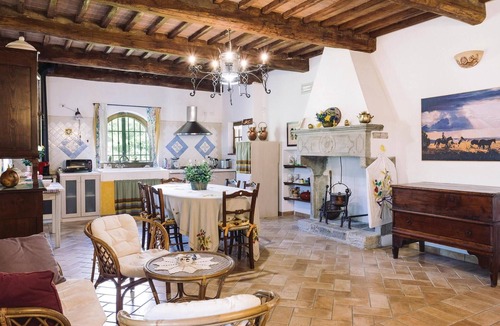 Castel del Piano House | Gorgeous home in Castel del Piano (GR) with WiFi
