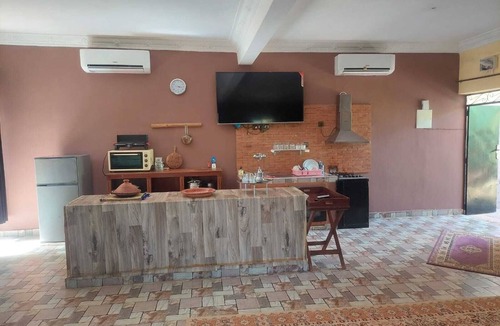Tamazouzte Villa | Grand Loft with Private Pool and Garden
