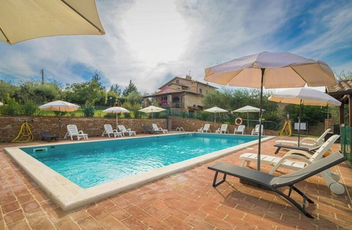 Casamaggiore Apartment | Ground floor apartment by Lake Trasimeno