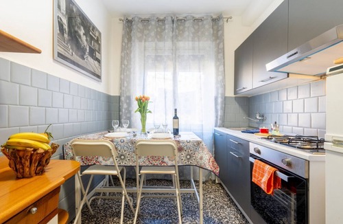 Pablo Apartment | GuestHost - A comfortable and welcoming 83 square meters apartment, perfect for six people, located on the second floor of a 1960s building with an elevator (NOT accessible to disabled guests).The property enjoys an ideal location within the city of Parm