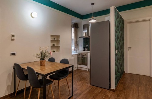 Sallustiano Apartment | GuestHost - Comfortable and elegant 100 sqm apartment, perfect for 5 people, located on the first floor (NO lift) of a renovated period building in the heart of the historic center of Rome (NO traffic-limited area). The property is located just a few min
