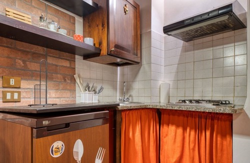 Bagnaia Apartment | GuestHost - Comfortable apartment of approximately 45 square meters, perfect for a stay of two, located on the ground floor of a period building (accessible via a few steps).The property is located in Bagnaia, a quiet hamlet a few kilometers from Perugia