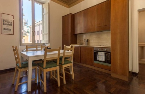 Rione IV Campo Marzio Apartment | GuestHost - Cozy 70m2 two-room apartment located on the third floor of a building with a lift (NOT suitable for disabled people). It comfortably accommodates 4 people with a double bedroom and a double sofa bed in the living room.The apartment is the ide