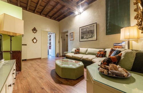 Rione VIII Sant'Eustachio Apartment | GuestHost - Pantheon Luxury Home
