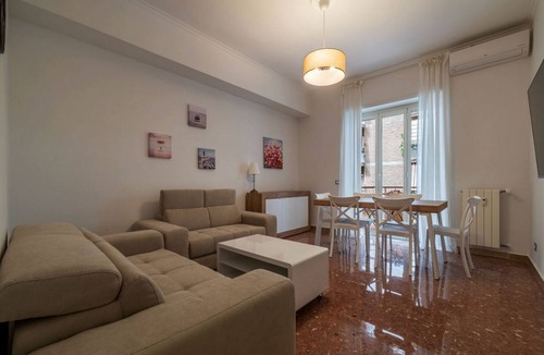 Gianicolense Apartment | GuestHost - Trastevere Apartment Roma Portuense