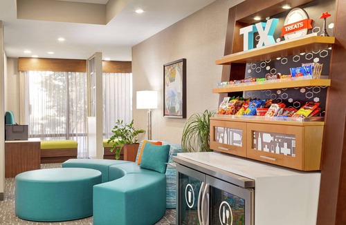 Paris Hotel | Hampton Inn Paris