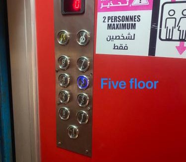 Bourgogne Hostel | Happy hostel
