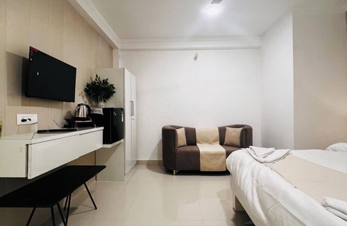 Sigra Bed & Breakfast | Hariaaksh stay is a luxurious yet affordable home stay.