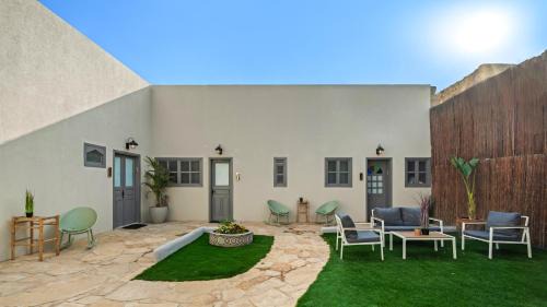 Beersheba Hotel | Helios Boutique by La Finca Hotels - בוטיק מעוצב עם מטבחון מאובזר וחניה חינם בעיר העתיקה!