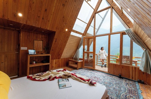 Banjar Hotel | Hillside a frame cottage Jibhi