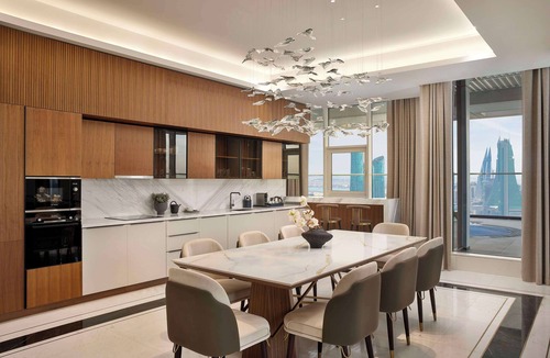 Manama Hotel | Hilton Bahrain City Centre Hotel & Residences