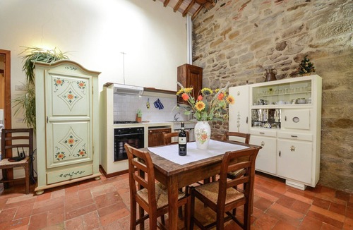 Bivio Lugnano House | Holiday Home in Monte Santa Maria with Pool