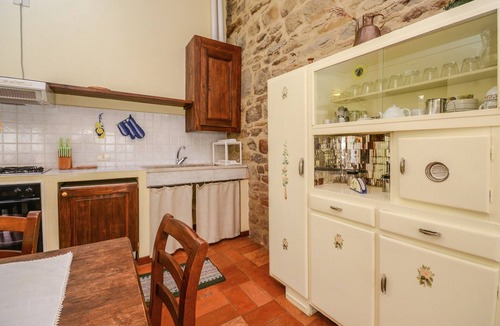 Bivio Lugnano House | Holiday Home in Monte Santa Maria with Pool