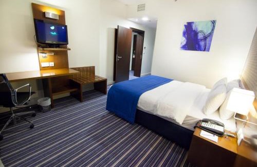 Al Hoora Hotel | Holiday Bahrain Hotel