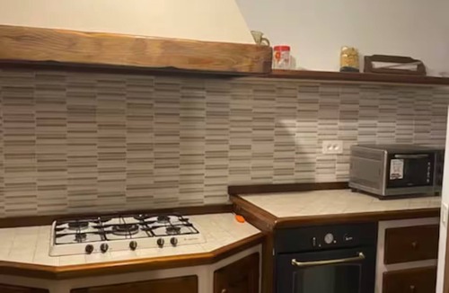 Visso House | Holiday Home 'Il Focolare dei Sibillini' with Mountain View, Balcony & Wi-Fi