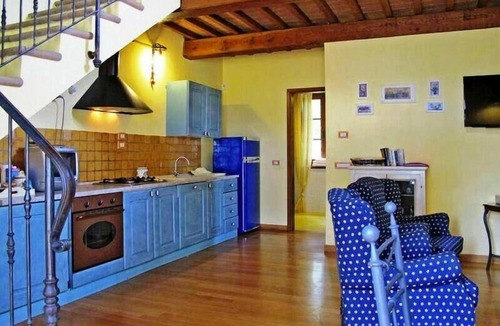 Ramazzano House | Holiday house Oscano for 1 - 18 persons with 5 bedrooms - Holiday home