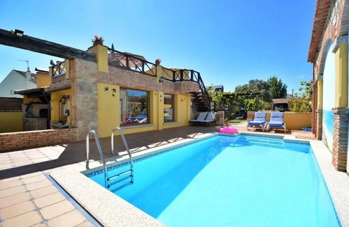 O Grove Villa | Homerez - Family villa with pool in O Con – 200 m²