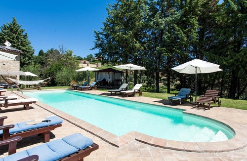Ramazzano House | Homerez - Spacious house for 8 ppl. with shared pool at Ramazzano - Le Pulci