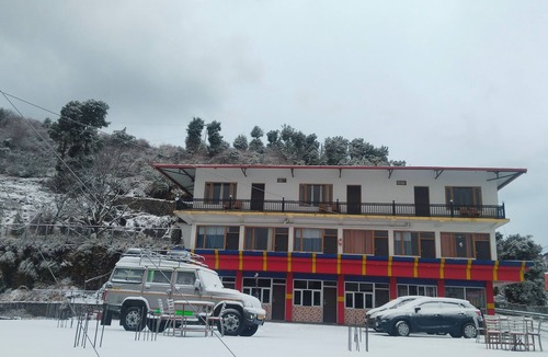 Kempty Range Hotel | Hotel Himalaya View