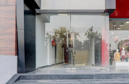 Gorakhpur House | Hotel O Medical College Basaratpur