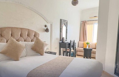 Medina of Chefchaouen Hotel | Hotel Parador