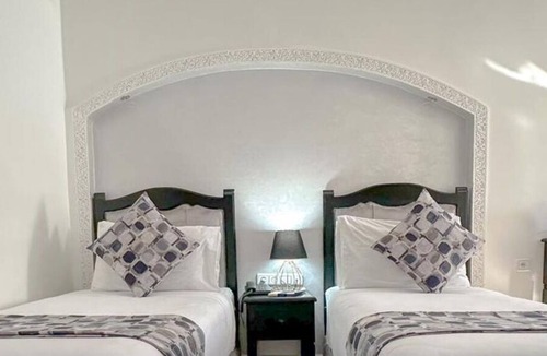 Medina of Chefchaouen Hotel | Hotel Parador