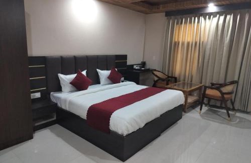 Varanasi Hotel | Hotel Ram Janaki Palace