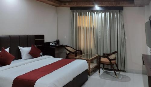 Varanasi Hotel | Hotel Ram Janaki Palace