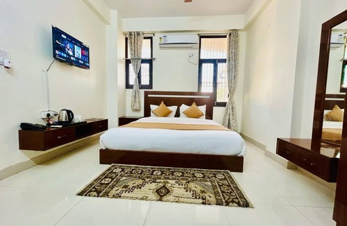 Sigra Hotel | Hotel Veda Vatica