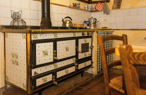 Simignano House | House on medieval tannery near Siena