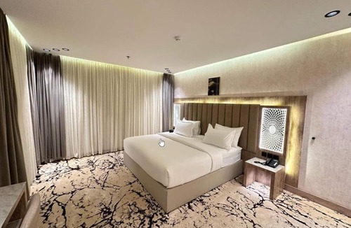 Umluj Hotel | Hyatt Town 3