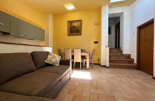 Pieve di Chio Apartment | Il Castellare con alpaca