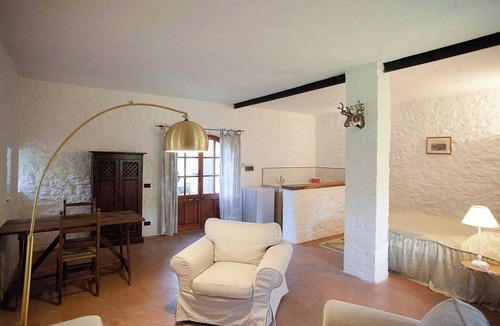 Bagnaia Apartment | Jasmine - Spacious and quaint studio apartment on the ground floor
