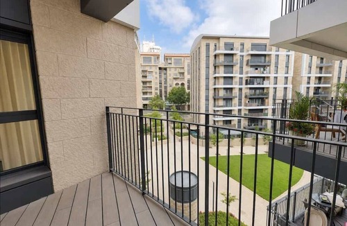 Kiryat HaLeom Apartment | Jerusalem Central - Spacious 3 Bedroom