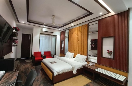 Muzaffarpur Hotel | JJK Rukmini Vilas Hotel & Banquet