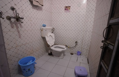 Varanasi Bed & Breakfast | Kashi dham homestay 10 minutes to Kashi Vishwanath temple and ghats.