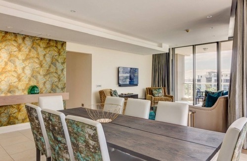 Victoria and Alfred Waterfront House | Kylemore 401 Luxury 3 Bedroom Apartment