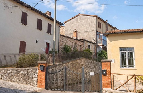 Dunarobba House | La Dimora del Lago Tiberino: An Umbrian Village Near Todi and the Fossil Forest