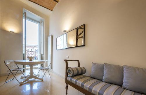 Foligno Apartment | La Residenza in Piazza Grande
