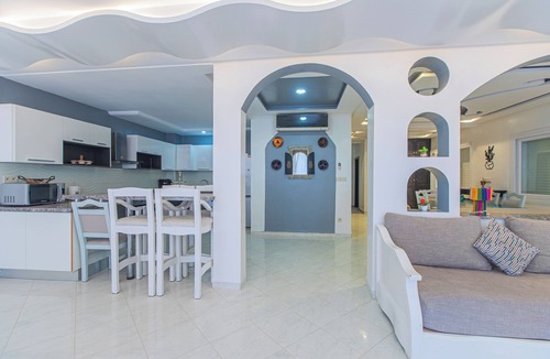 Tamraght Apartment | Large 3-bedroom apartment - Overhead projector - Rooftop with sea view - Hammam