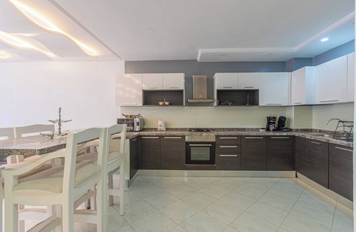 Tamraght Apartment | Large 3-bedroom apartment - Overhead projector - Rooftop with sea view - Hammam
