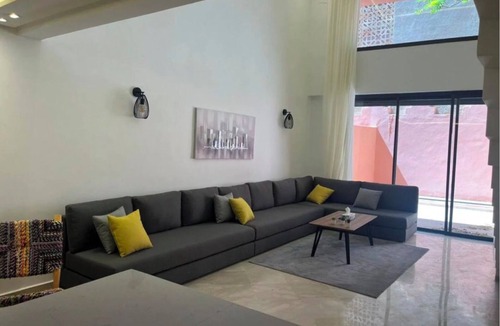 Camp El Ghoul Apartment | Large duplex hyper center Marrakech!