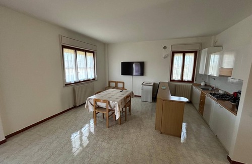 Santa Maria degli Angeli Apartment | Large apartment with parking view of Assisi near the Porziuncola - Luna